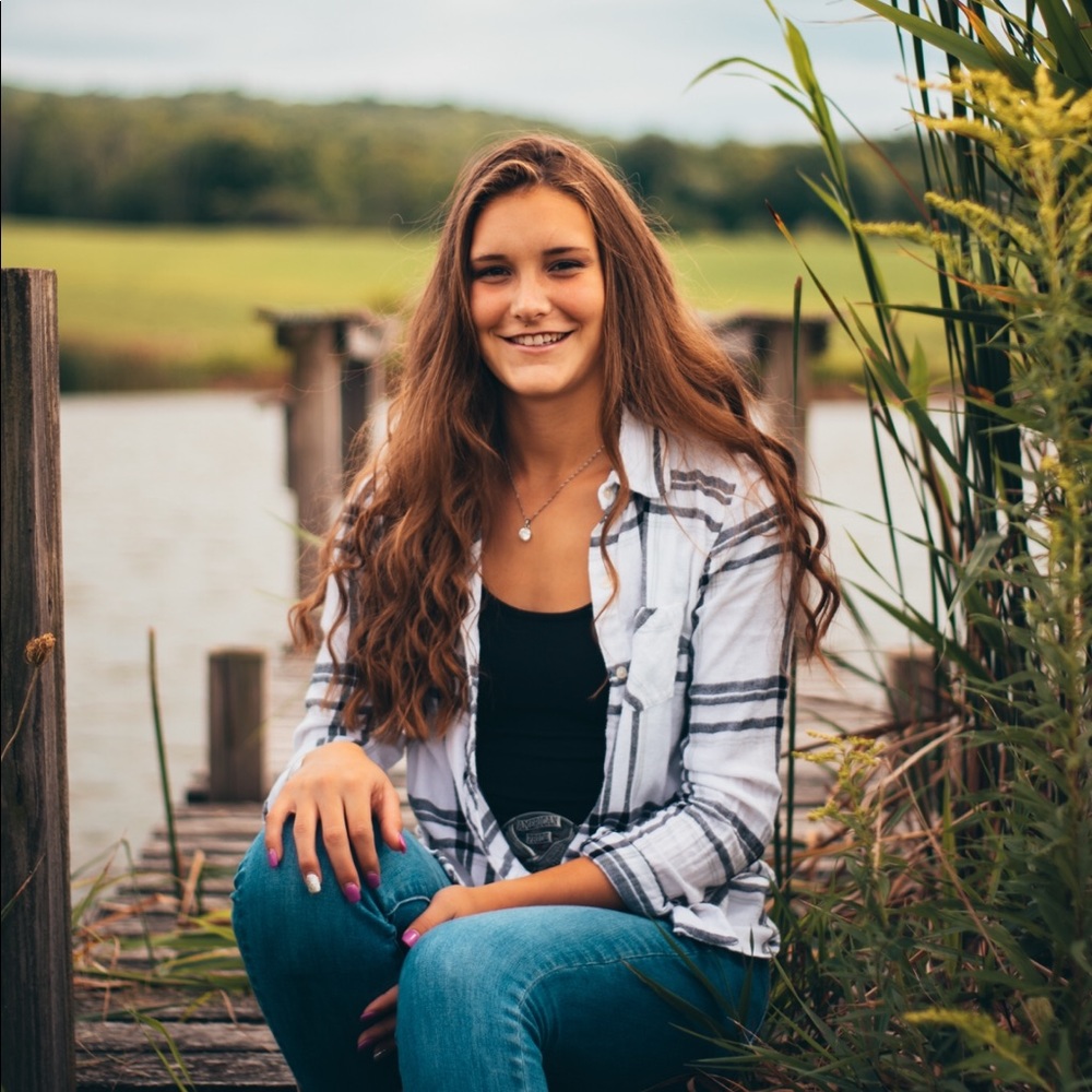 Meet your Posher, Nicole